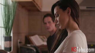 Fill menja stepmoms cul tot el dia - Becky Bandini, Robby Echo