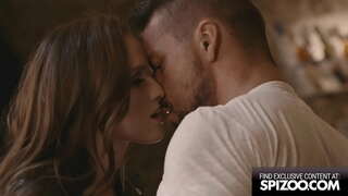 Lassi-Sbuħija Iħobb Jilagħbu Mal-Barranin