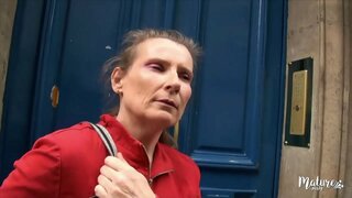 Wraz z moimi znajomymi jesteśmy pocałunek dojrzałą