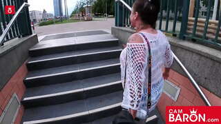 Sayon sa pagkuha: Adrienne Halok mao ang usa ka hugaw nga lana nga manok-adik halapad! Cambaron.com